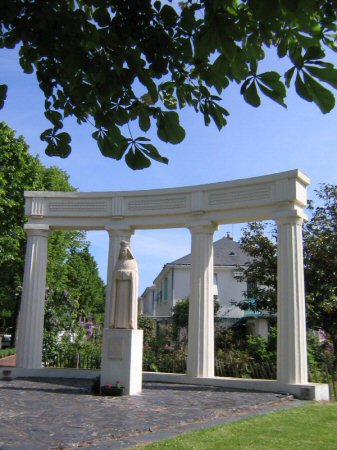 Statue NDLH